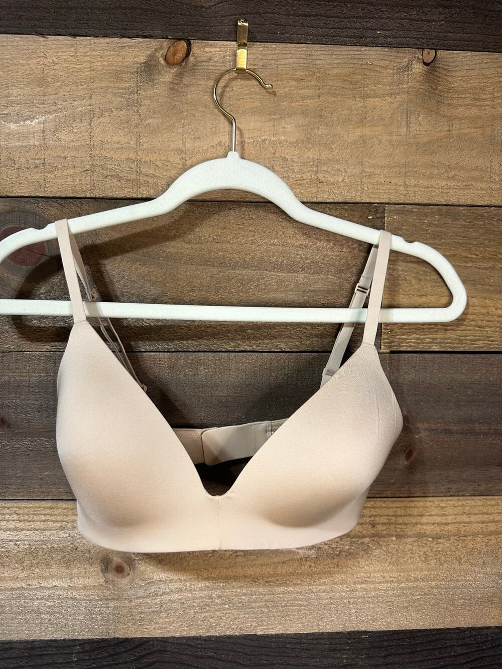 SKIMS Wireless Form Push-Up Plunge Bra 34C Sand EUC Style 158973